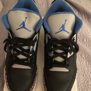 Men size 12 Jordan’s black and gray 3’s
